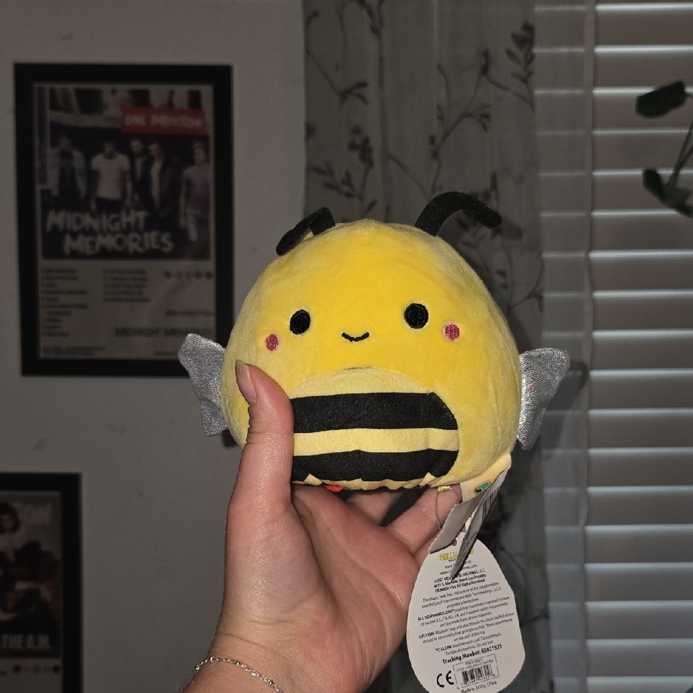 2021 Sunny The Bee And Trudy The Lady Bug Flipamallow Squishmallow